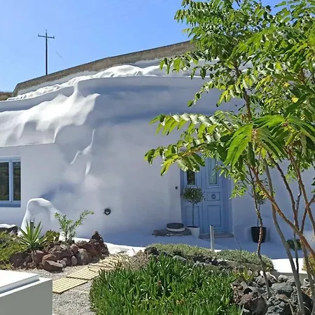 Blue Ion Cave House * Vourvoúlos